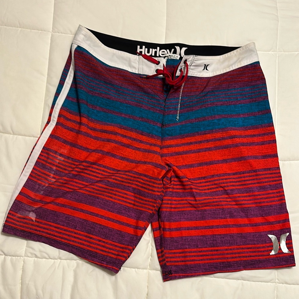 Size 36 Men’s Hurley Phantom Board Shorts